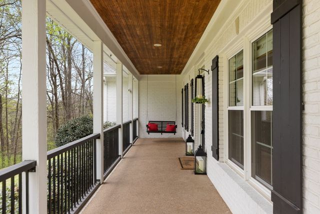 1395 Roy Sellers Rd, Columbia, TN 38401