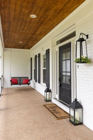 1395 Roy Sellers Rd, Columbia, TN 38401