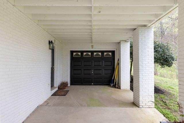 1395 Roy Sellers Rd, Columbia, TN 38401