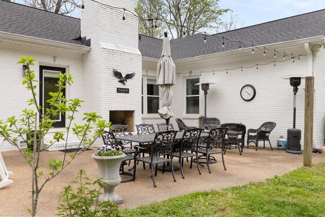 1395 Roy Sellers Rd, Columbia, TN 38401