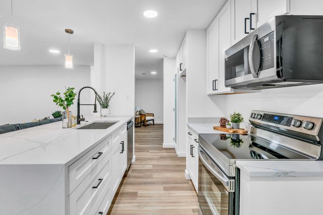 1701 Carla Avenue, Arlington, TX 76014