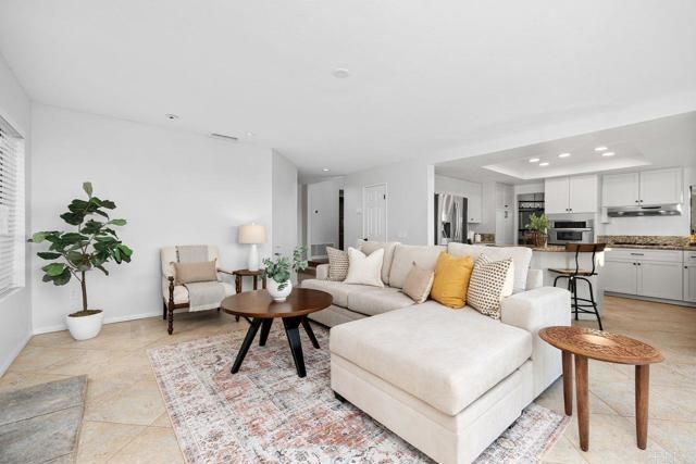 9346 Laurentian Drive, San Diego, CA 92129