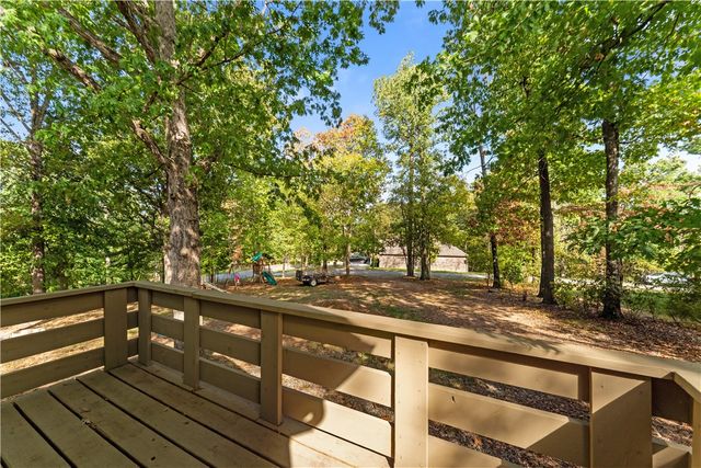 2 Edenhall Lane, Bella Vista, AR 72714