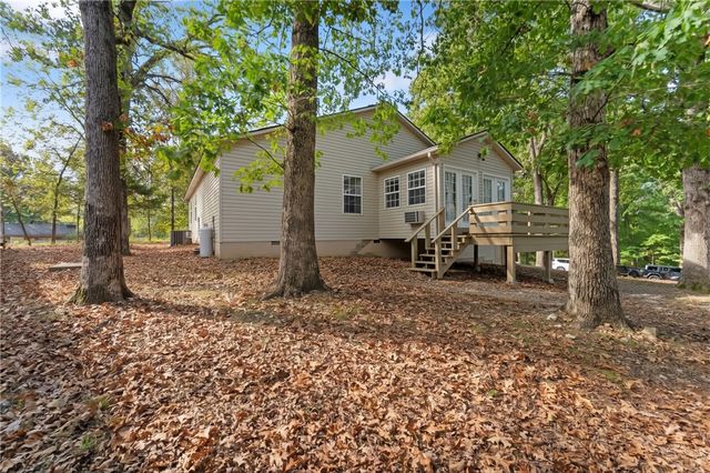 2 Edenhall Lane, Bella Vista, AR 72714
