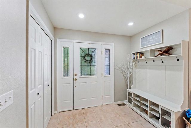 2 Edenhall Lane, Bella Vista, AR 72714