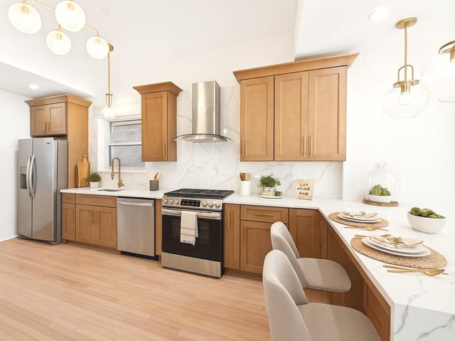 5542 W Byron Street, Chicago, IL 60641
