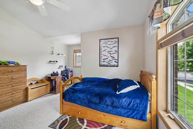 610 Pleasant Valley Parkway, Waunakee, WI 53597