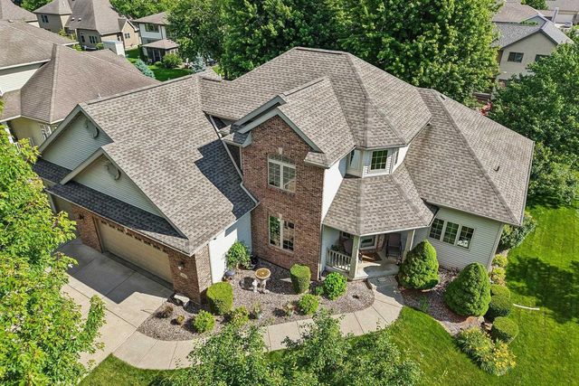 610 Pleasant Valley Parkway, Waunakee, WI 53597