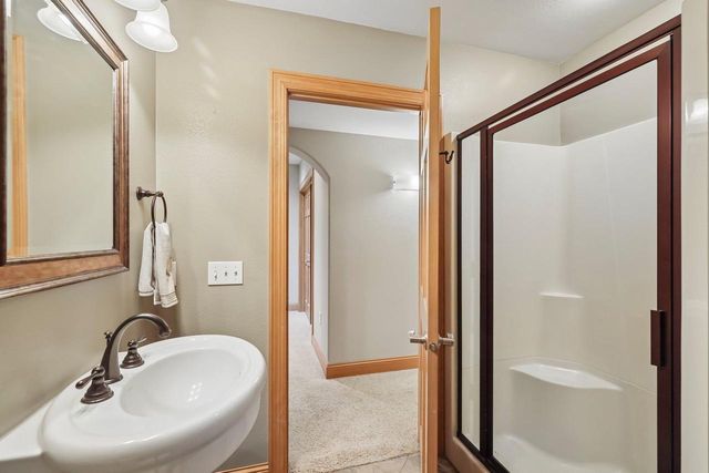 610 Pleasant Valley Parkway, Waunakee, WI 53597