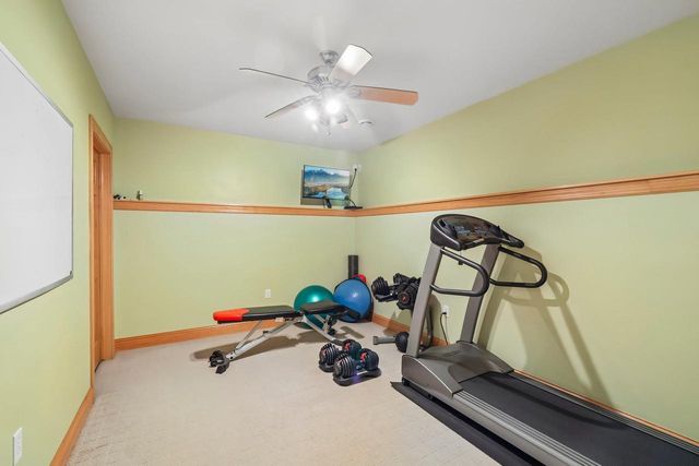 610 Pleasant Valley Parkway, Waunakee, WI 53597