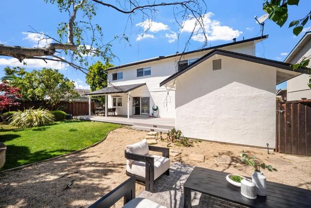 861 Haddock Street, Foster City, CA 94404