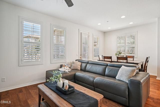 1337 Bayside Circle, Oxnard, CA 93035