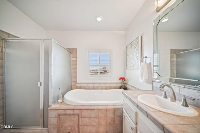 1337 Bayside Circle, Oxnard, CA 93035