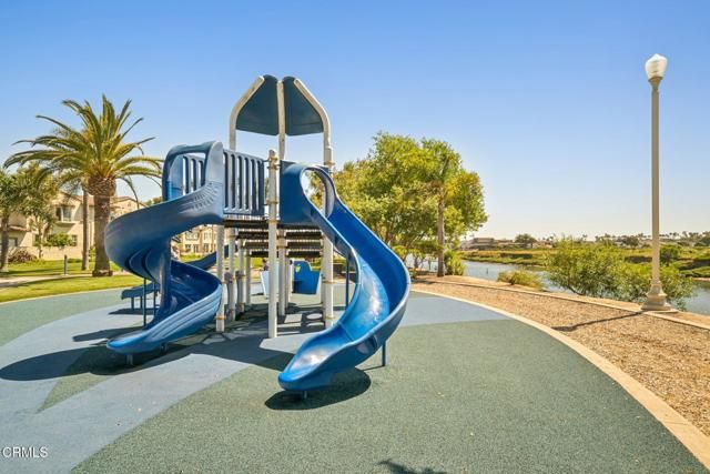 1337 Bayside Circle, Oxnard, CA 93035