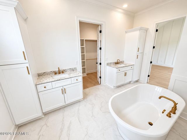 113 Fountain Mdw Drive, Broussard, LA 70518