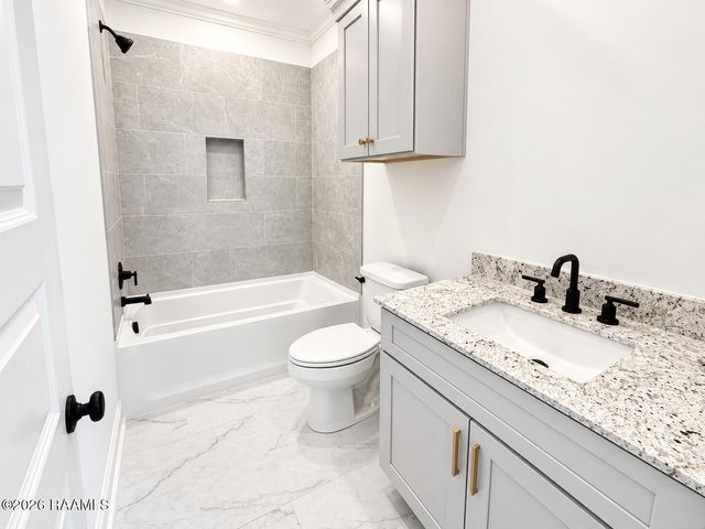 113 Fountain Mdw Drive, Broussard, LA 70518