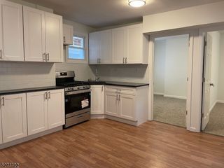 83 4Th St, Passaic City, NJ 07055