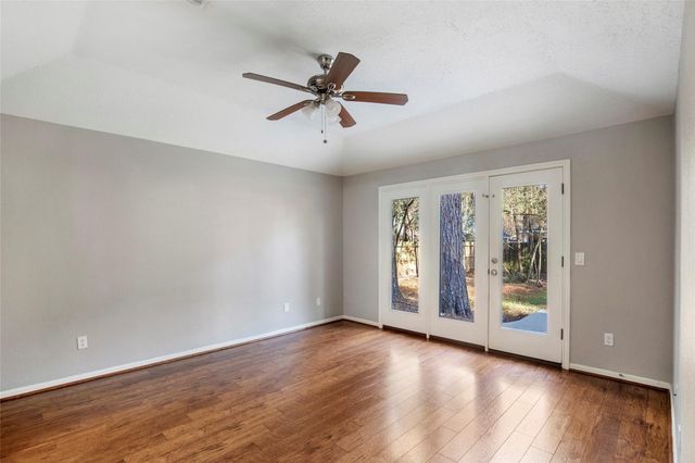 98 S Village Knoll Circle, The Woodlands, TX 77381