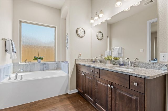 9801 Preserve Way, Conroe, TX 77385