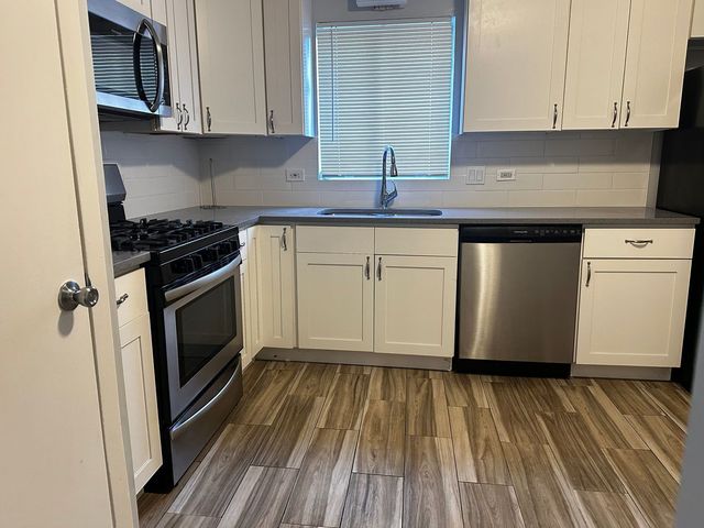 6020 Lake Bluff Drive 201, Tinley Park, IL 60477