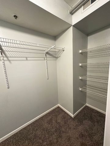 6020 Lake Bluff Drive 201, Tinley Park, IL 60477