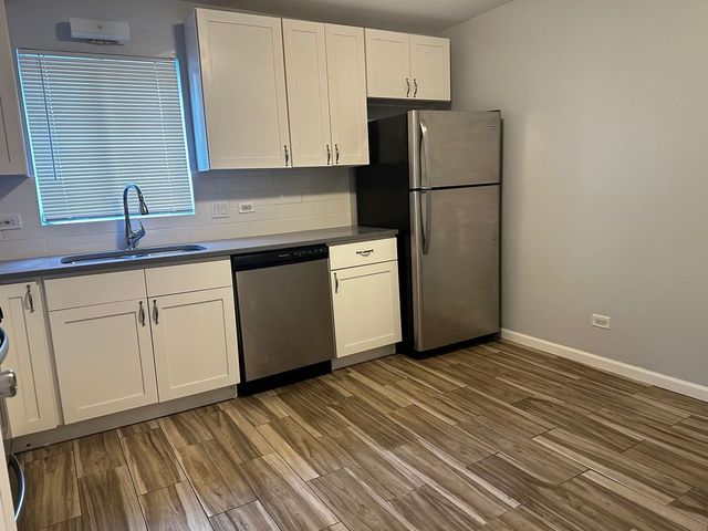 6020 Lake Bluff Drive 201, Tinley Park, IL 60477