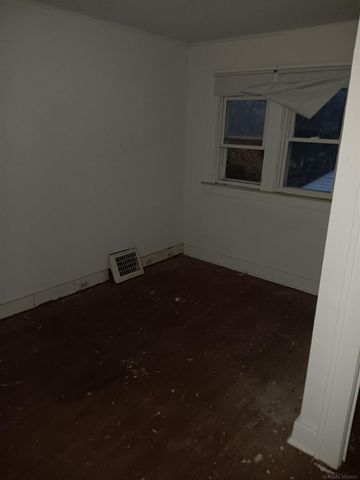 6120 Stahelin Avenue, Detroit, MI 48228