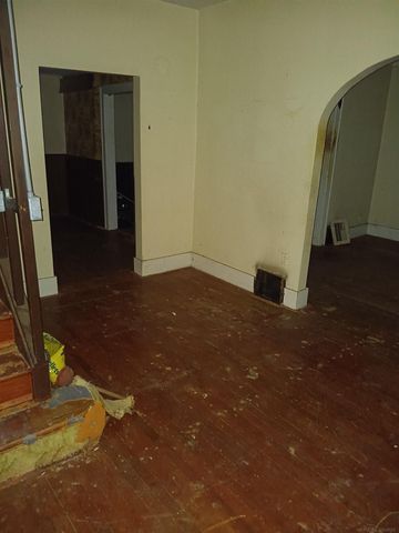 6120 Stahelin Avenue, Detroit, MI 48228