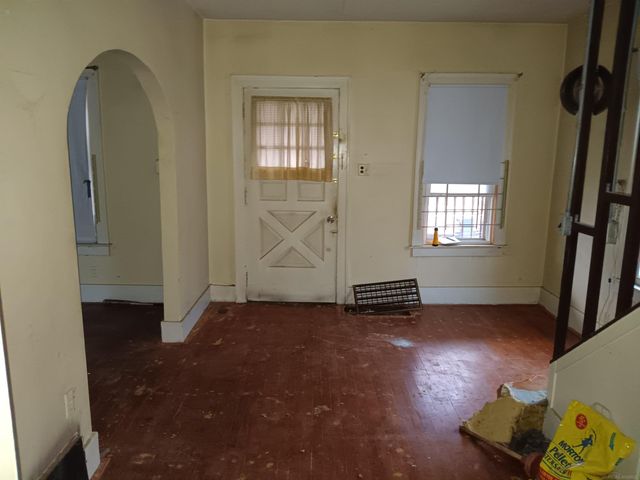 6120 Stahelin Avenue, Detroit, MI 48228