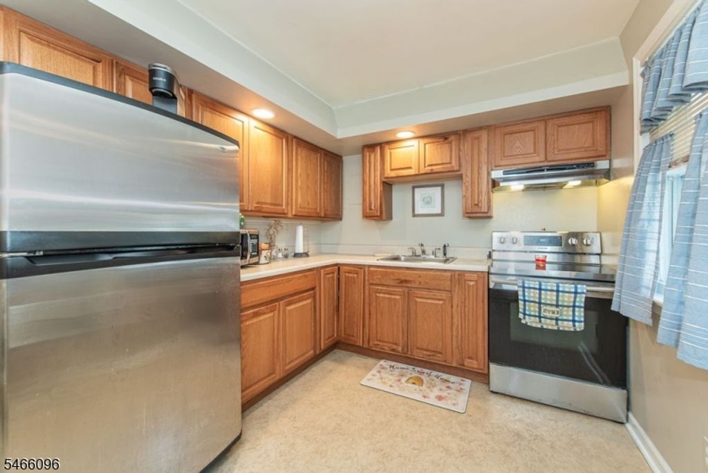 184 Fairfield Rd, Wayne Twp., NJ 07470 — photo 3
