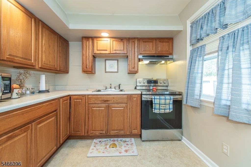 184 Fairfield Rd, Wayne Twp., NJ 07470 — photo 4