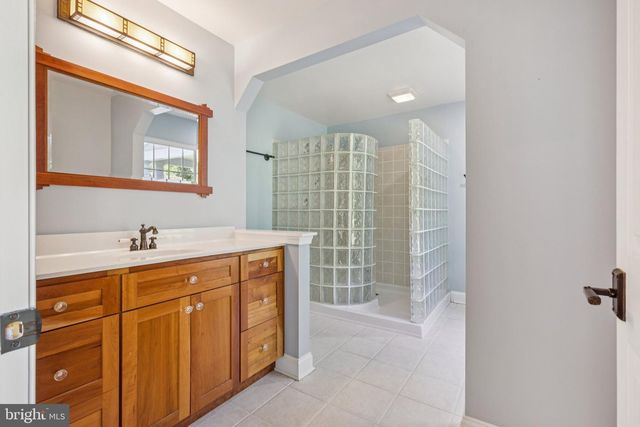 8612 SANDY BEACH LN, King George, VA 22485