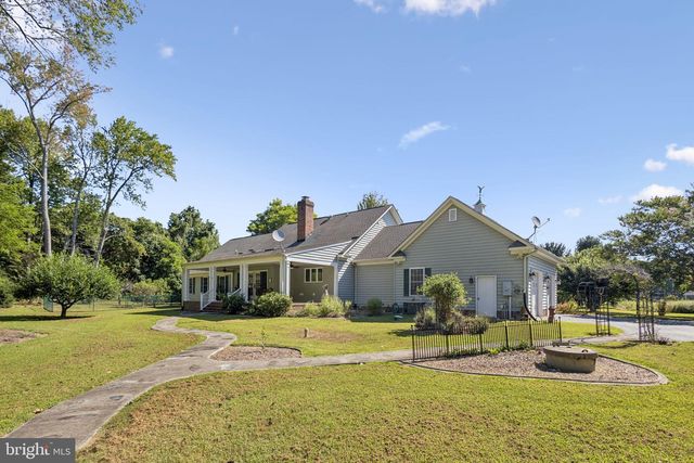 8612 SANDY BEACH LN, King George, VA 22485