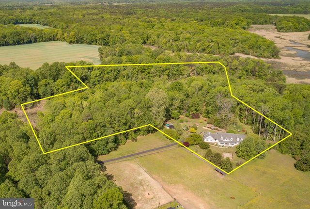 8612 SANDY BEACH LN, King George, VA 22485