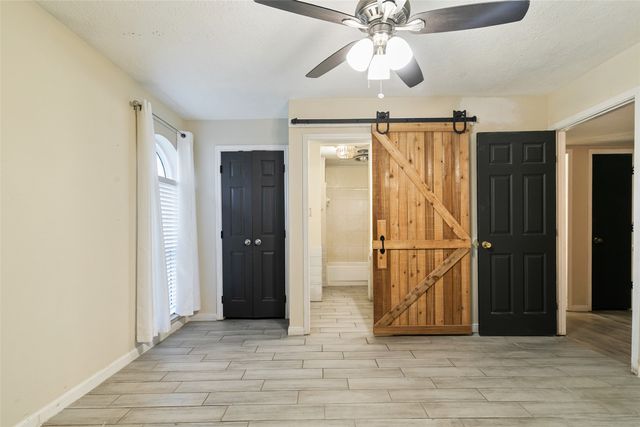 417 Kirby Creek Drive, Grand Prairie, TX 75052