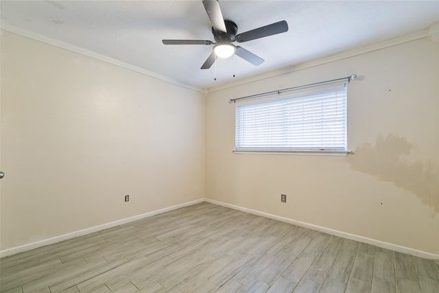 417 Kirby Creek Drive, Grand Prairie, TX 75052