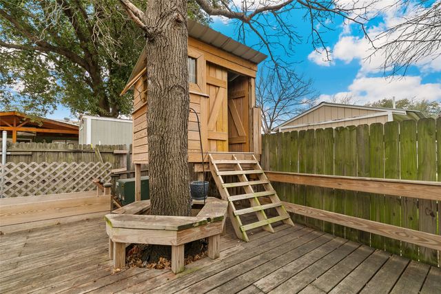 417 Kirby Creek Drive, Grand Prairie, TX 75052