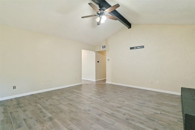 417 Kirby Creek Drive, Grand Prairie, TX 75052