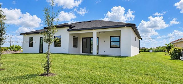 1032 NW 33rd Place, Cape Coral, FL 33993