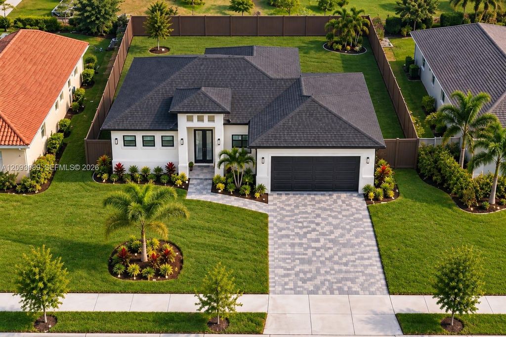 1032 NW 33rd Place, Cape Coral, FL 33993