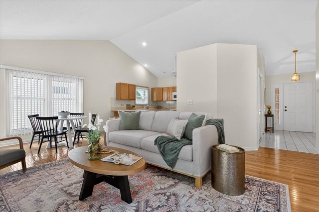 2443 Shoreham Highlands Street, Saint Joseph, MI 49085