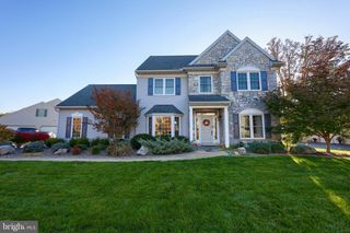 2938 HEARTHSIDE LN, Lancaster, PA 17601