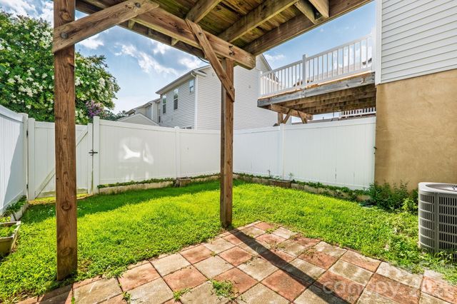 11018 Garden Oaks Lane, Charlotte, NC 28273
