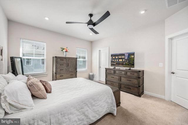 1781 CHERRY BIRCH ST, Dumfries, VA 22026