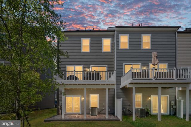 1781 CHERRY BIRCH ST, Dumfries, VA 22026