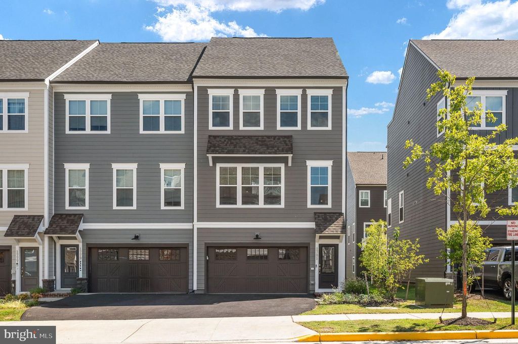 1781 CHERRY BIRCH ST, Dumfries, VA 22026