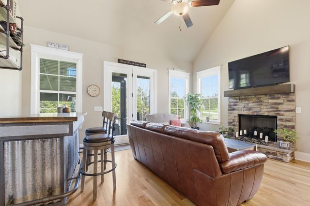 706 Brooke Cv, Mount Juliet, TN 37122