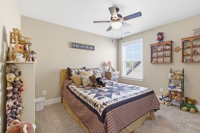 706 Brooke Cv, Mount Juliet, TN 37122