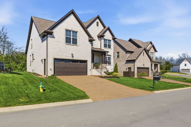 706 Brooke Cv, Mount Juliet, TN 37122