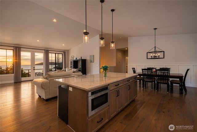 4616 Anaco Beach Road, Anacortes, WA 98221